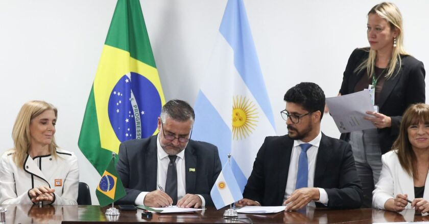 Brazil, Argentina bring public communication companies closer together