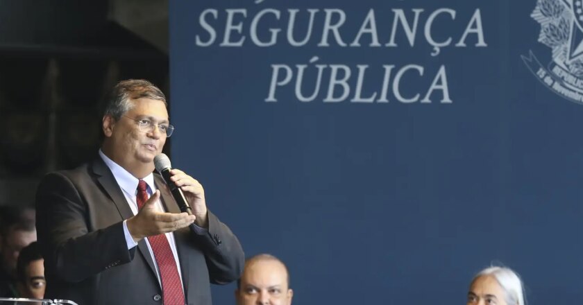 Flávio Dino diz que sua gestão será marcada pela defesa da democracia