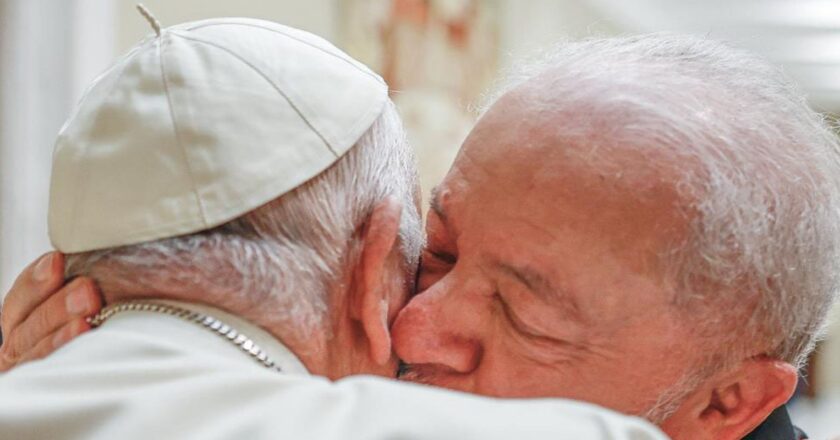 Lula e papa Francisco se encontram no Vaticano